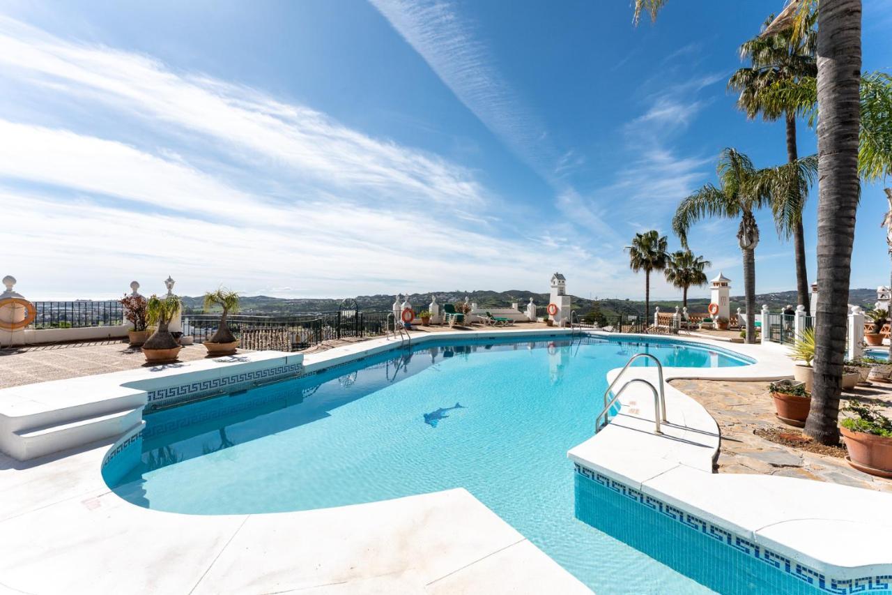 Malagasuite Mijas Golf Panoramic Views ฟูเอนฮิโรลา ภายนอก รูปภาพ
